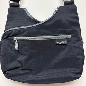Baggallini Black Cohort Crossbody